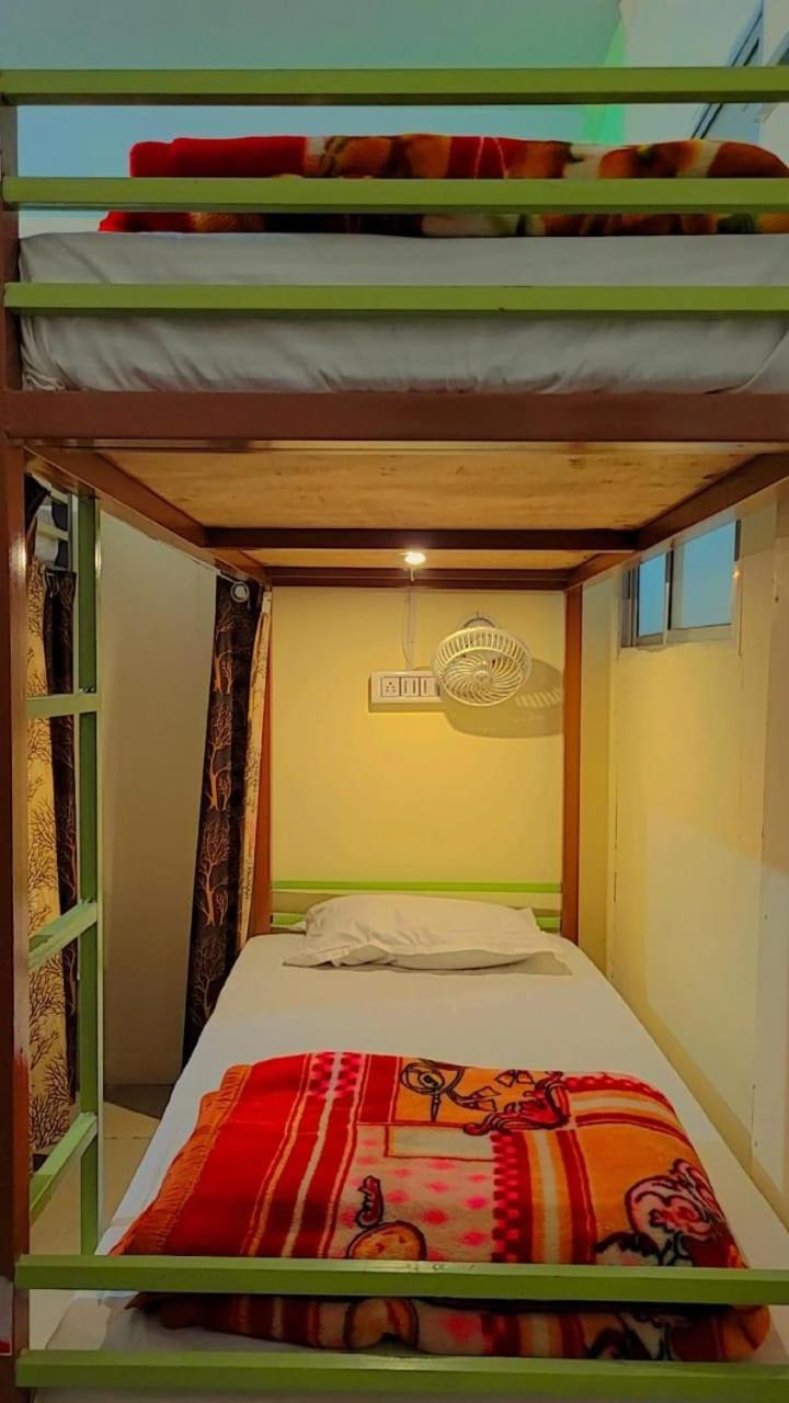 Auberge de jeunesse Baba'S Rishīkesh Extérieur photo