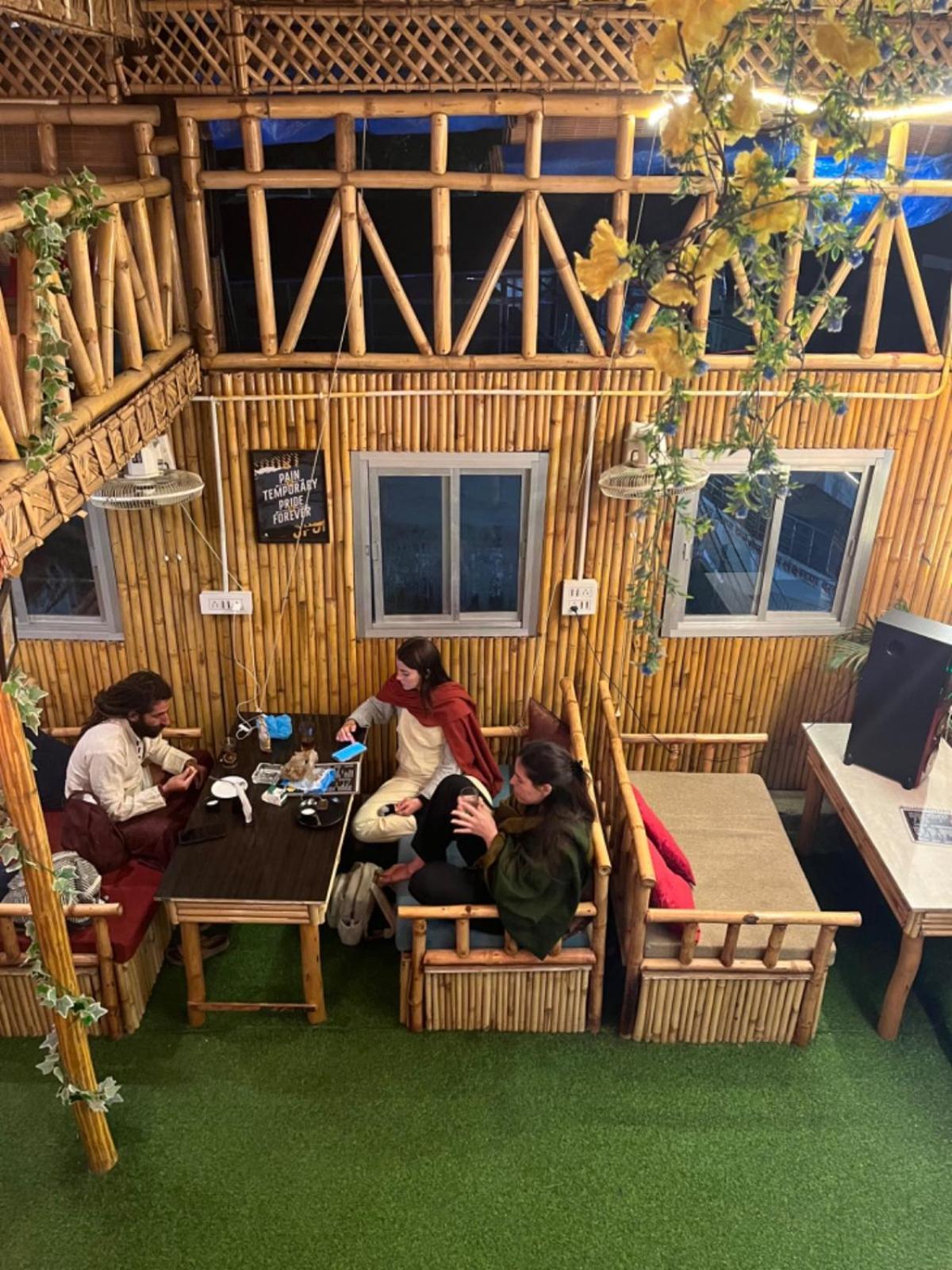 Auberge de jeunesse Baba'S Rishīkesh Extérieur photo